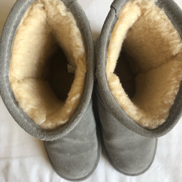 Girls Bearpaw Gray Boots - Picture 2 of 6